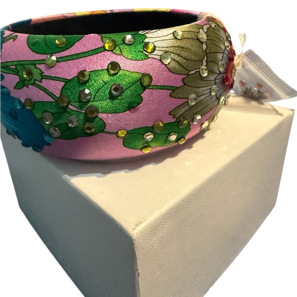 CÄRA silk wrapped paisley and rhinestone bangle bracelet - Picture 2 of 4